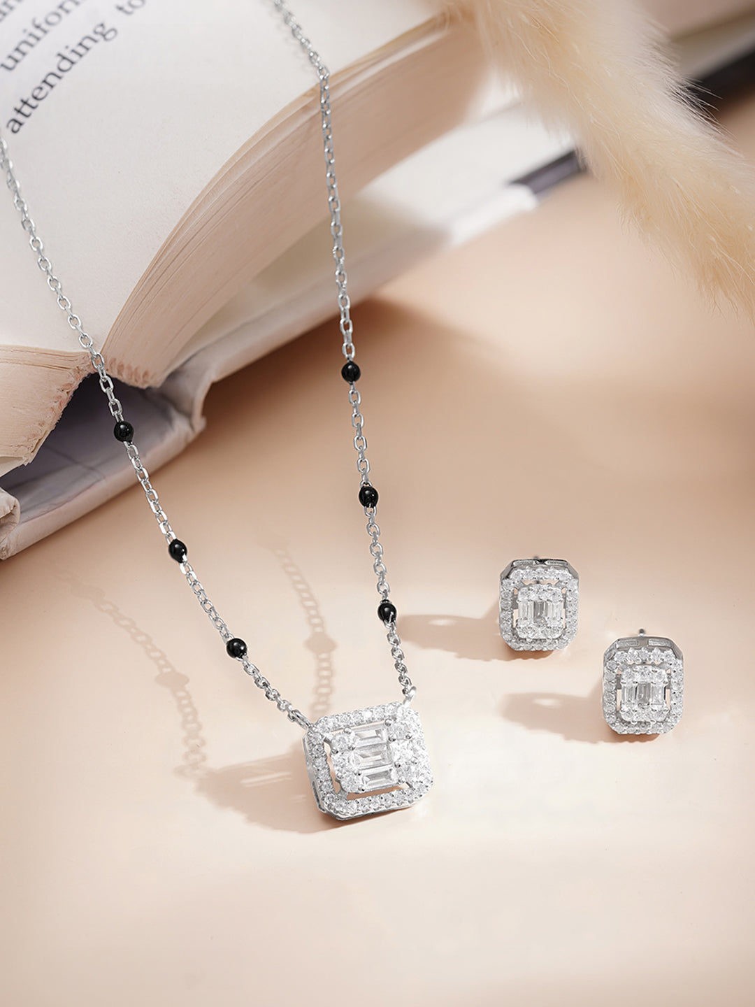 925 Fine Silver Crystal Glow Pendant Set